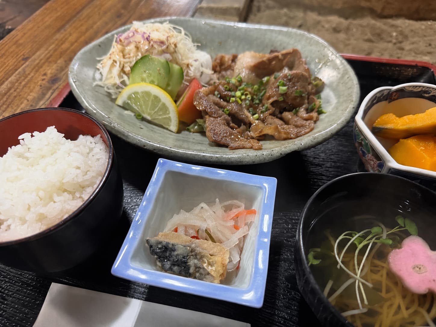 黒豚生姜焼き定食